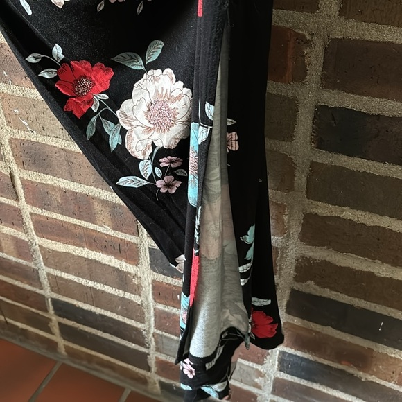 Womens A.n.a Maxi Skirt Black floral, Size Medium - Picture 3 of 5